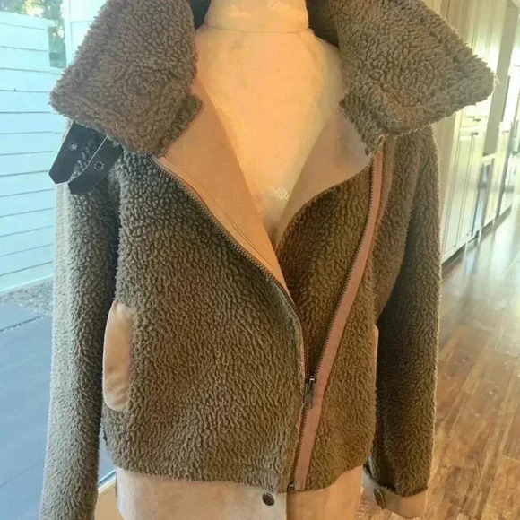 EVIDNT FAUX SHEARLING & SUEDE WARM JACKET SMALL - Picture 7 of 8
